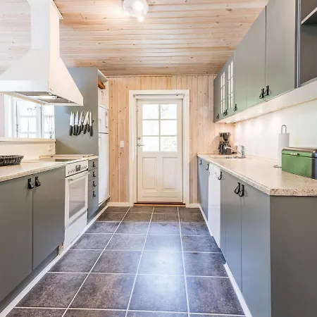 Holiday home Holiday Lxxxi *